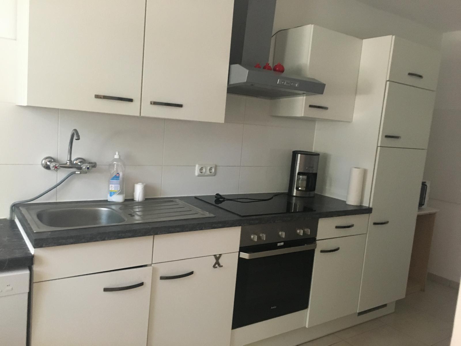 Möblierte 2-Zimmer Wohnung + Wohnzimmer in Krefeld - ab sofort