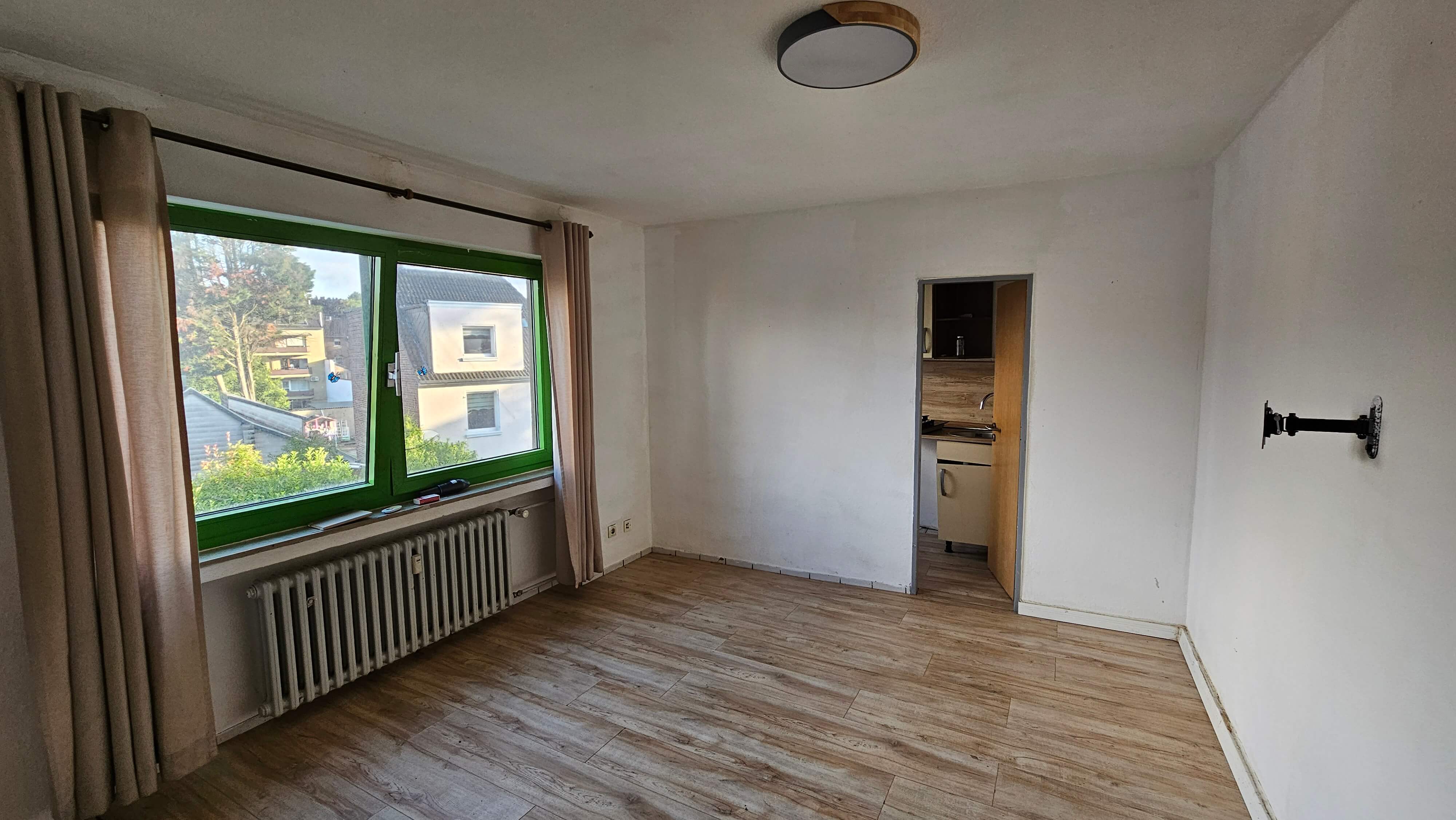Sonnige 1-Zimmer-Wohnung in Mönchengladbach-Heyden – separates Bad & Küche – ab sofort frei!